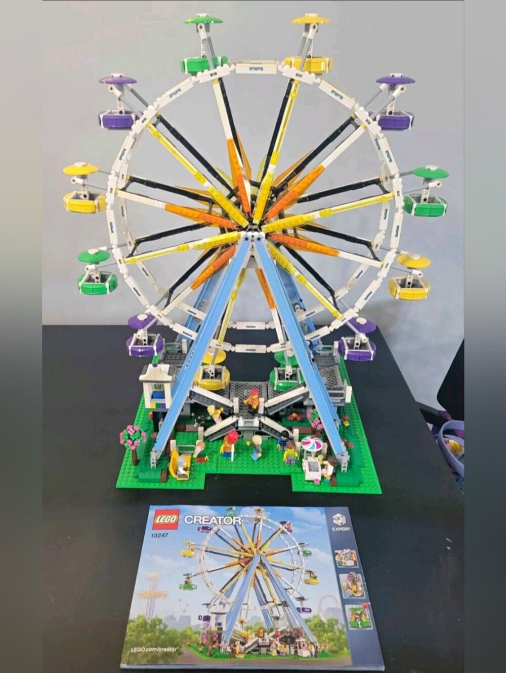 LEGO Creator Expert Ferris Wheel 10247 Complete Set